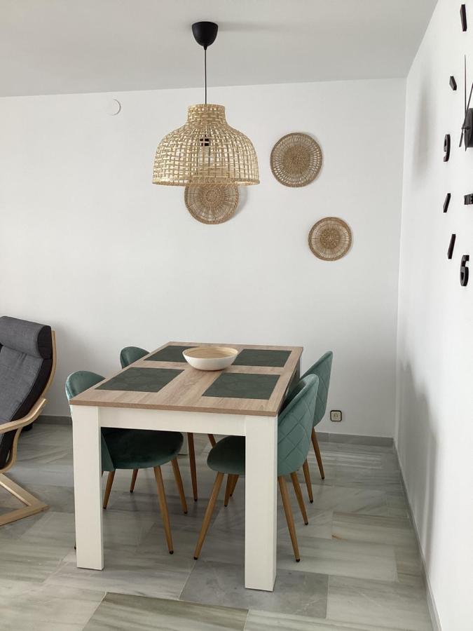 Fuengirola Puerto 2 Room & Parking Exterior photo