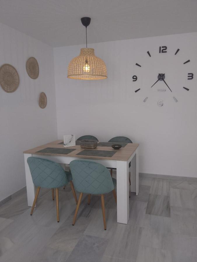 Fuengirola Puerto 2 Room & Parking Exterior photo
