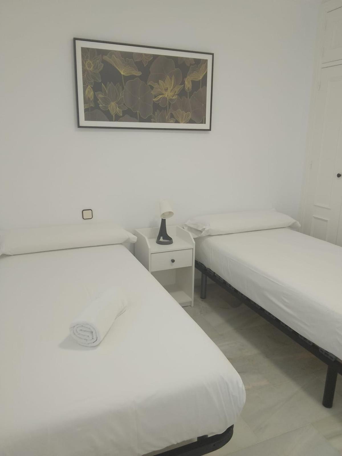 Fuengirola Puerto 2 Room & Parking Exterior photo