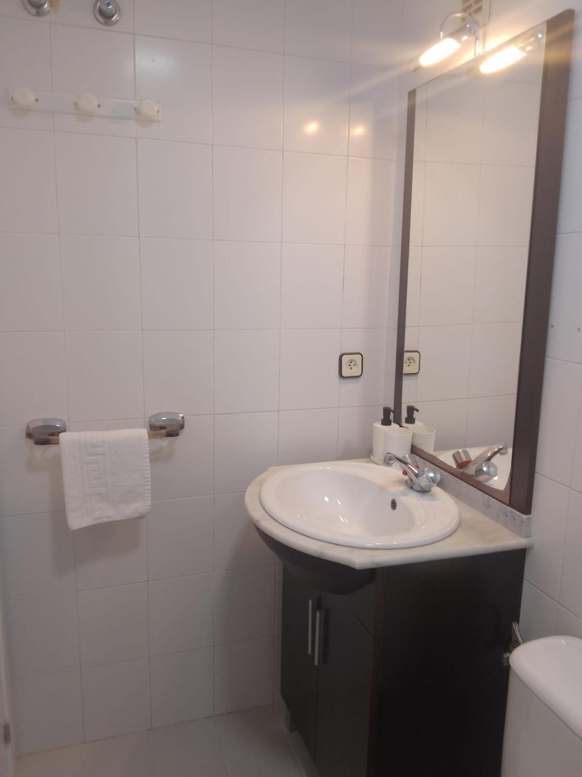 Fuengirola Puerto 2 Room & Parking Exterior photo