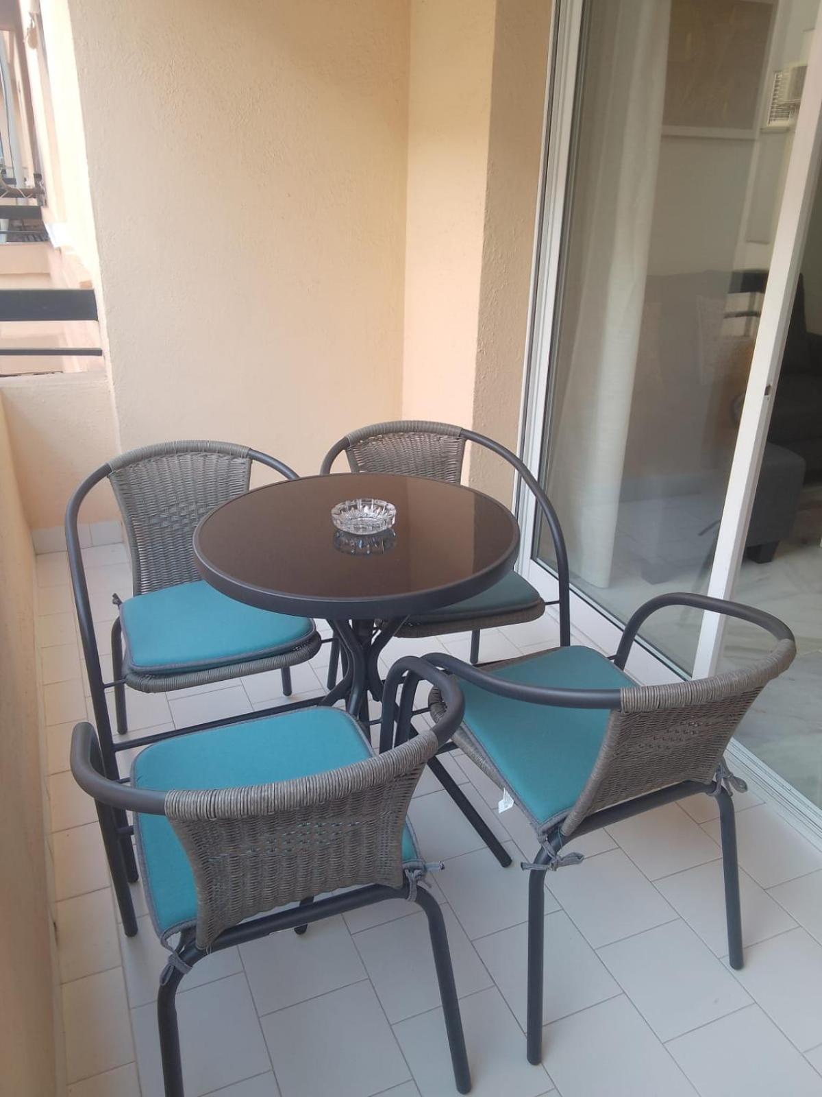 Fuengirola Puerto 2 Room & Parking Exterior photo